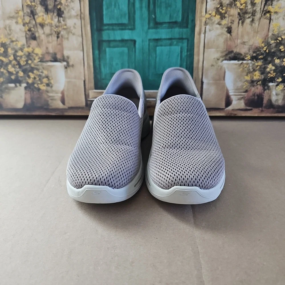 Skechers Women's Slip-Ins Arch Fit Summer Views Walking Shoes‎ Tpe Size 9